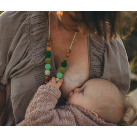 Button necklace in all shades of Green, Oak Wood Kangaroocare