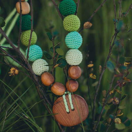 Button necklace in all shades of Green, Oak Wood Kangaroocare