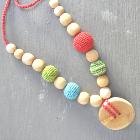 Necklace babywearing and breastfeeding Kangaroocare Kangaroo with Beads Limited Series Naturiou