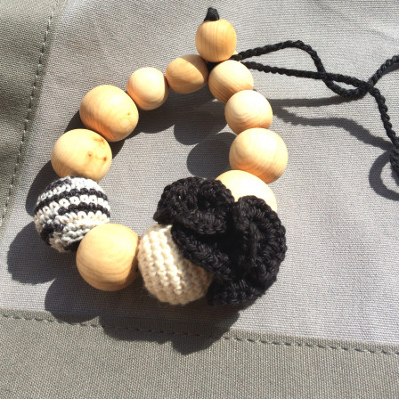 Teething ring Bracelet Black and Zebra Kangaroocare
