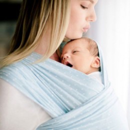 Echarpe de portage Ergobaby Aura Bleu Layette Pois Blanc