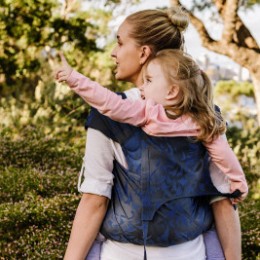 Fidella Fly-Taï WOLF - Bleu Royal Meï-taï toddler