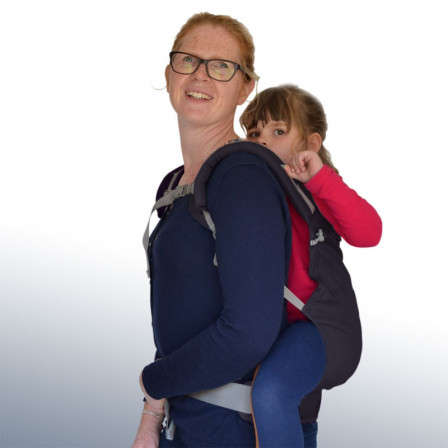 LLA Baby carrier P4 Preschool Plum LLA Baby carrier P4 Preschool Plum