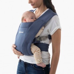 Ergobaby Embrace Intense Black - Door-New born baby