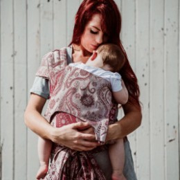Fidella Fly Tai BIO Persian Paisley Rubis taille bébé meï-taï