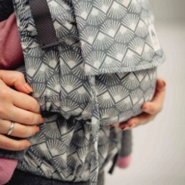 Limas Flex Sunshine Monochrome porte bébé physiologique en coton bio