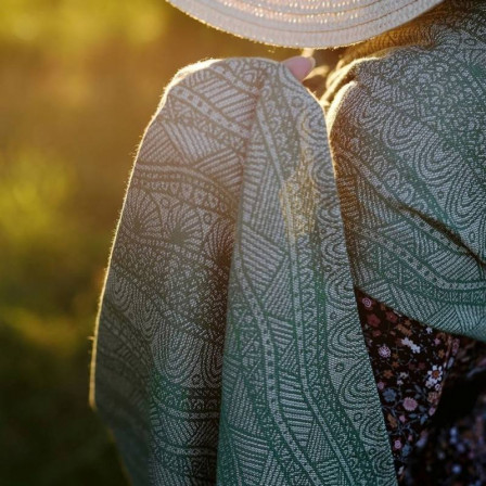 Little Frog Green Linen Harmony baby wrap