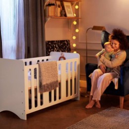 Kindekraft Stello lit bébé en bois 120 x 60 cm
