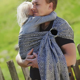 Little Frog Sling Black Cube