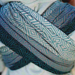 Little Frog Evergreen Cube Wrap