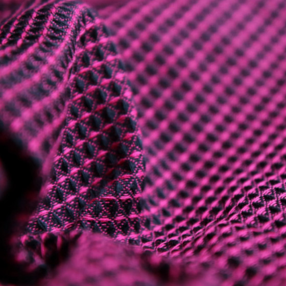 Yaro Waffles Black Pink - Écharpe de portage tissée