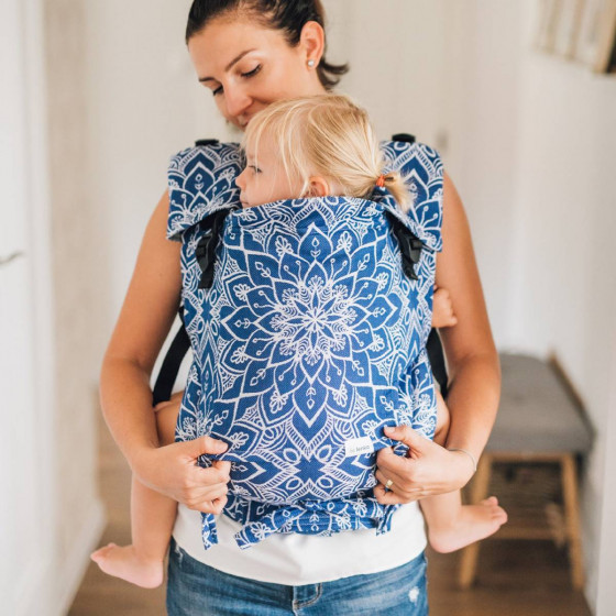 Be Lenka 4ever Mandala Royal Blue - Porte-bébé évolutif
