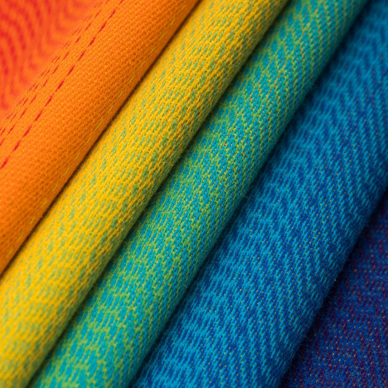 Lennylamb Ring Sling Rainbow Baby