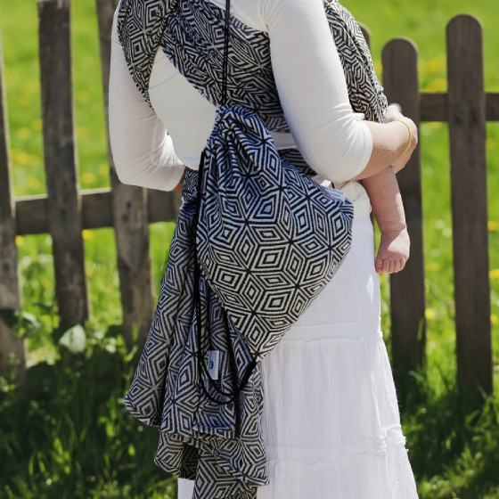 Little Frog Black Cube bag