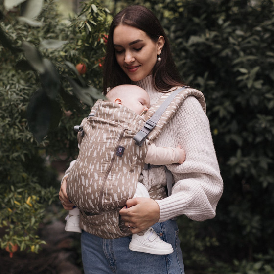 Love and Carry ONE Sand - Ergonomic baby carrier Love and Carry ONE Sand - Ergonomic baby carrier