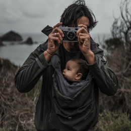 Fun2BeMum ELBRUS Babywearing softshell jacket for Dad - Khaki