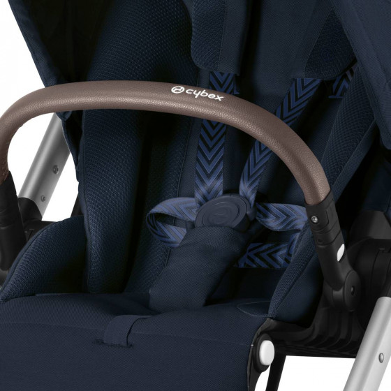 Harnais ajustable à une main de la Cybex Balios S Lux 2 Ocean Blue Chassis Silver - Poussette tout-terrain combinée