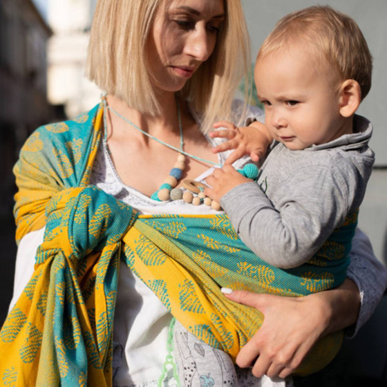Yaro Ukrainian Hearts Ukrainian Glory - Ring Sling tissé