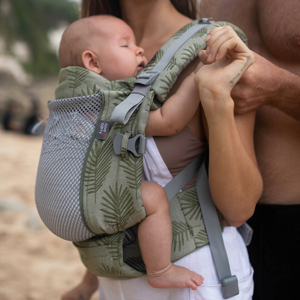 Porte bébé physiologique One (New) - Sequoia - Love & Carry