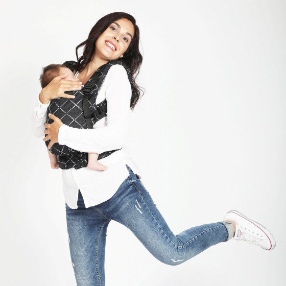 Isara The One Diamonda Black