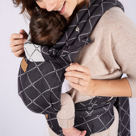 Isara Quick Half Buckle Diamonda Black - Baby carrier Mei-Tai