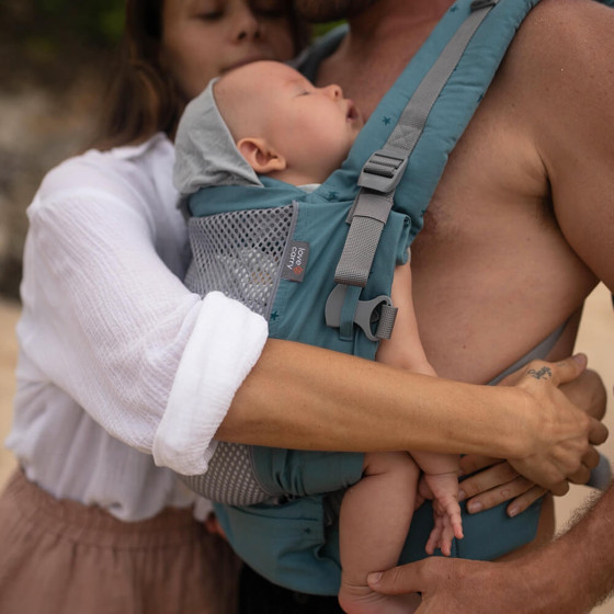 Love and Carry ONE Stars - Ergonomic Babycarrier