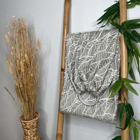 Naturiou Ring sling almond green - leaves