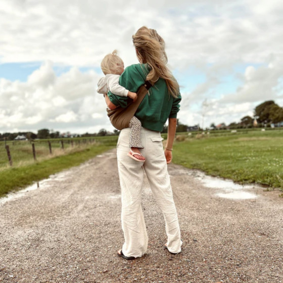 Wildride Toddler Carrier in linen