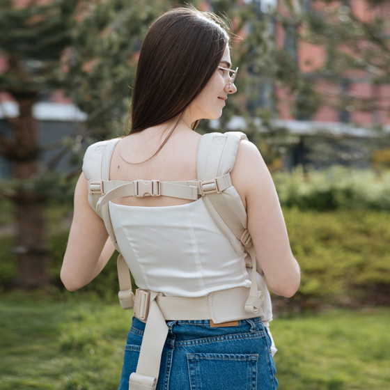 Love and Carry Primo - Physiological baby carrier Love and Carry Primo - Physiological baby carrier