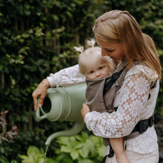 Fidella Fusion 2.0 Fullbuckle Chevron Walnut Toddler Carrier