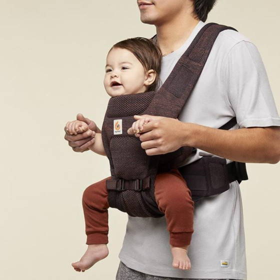 Ergobaby baby carrier Aerloom Onyx