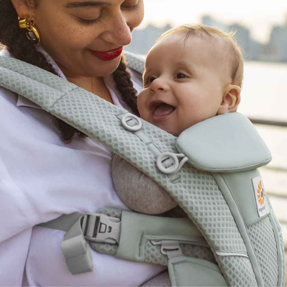 Ergobaby Omni Breeze SoftFlex™ Mesh