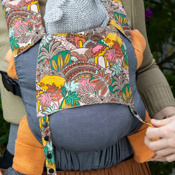 Guizy Couture - teething pads and baby hood for Guizy baby carrier