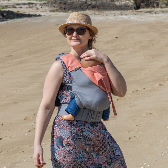 Guizy Couture - teething pads and baby hood - simply for Guizy baby carrier