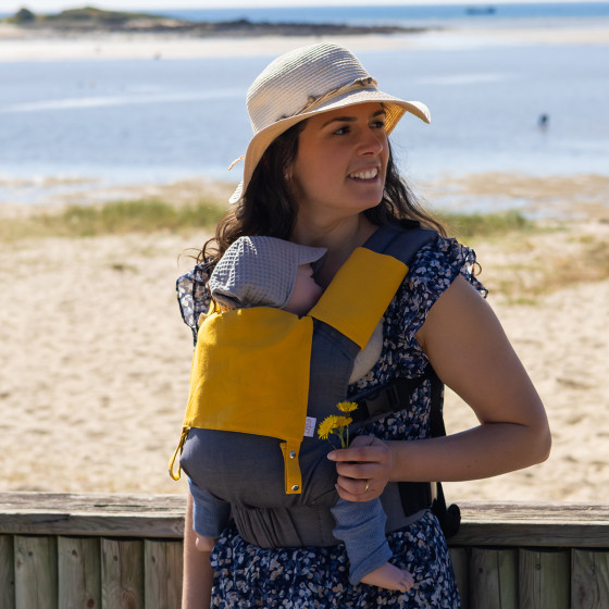 Guizy Couture - teething pads and baby hood - simply for Guizy baby carrier