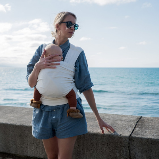 Mama Hangs - Carry & Pack porte-bébé physiologique