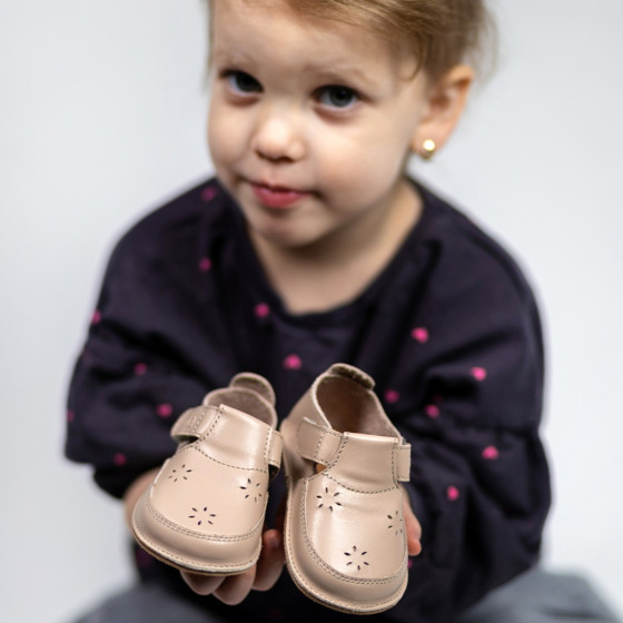 ERDA Fleur - Chaussures Barefoot Enfant à Perforation