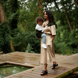 Mama Hangs - Carry & Walk Canvas - Olive/ecru
