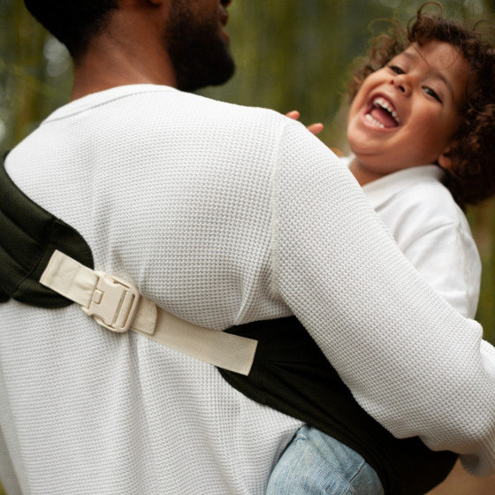 Mama Hangs - Carry & Walk Canvas