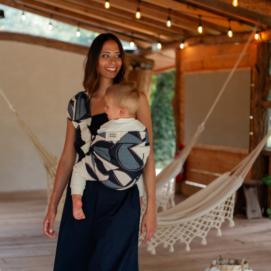 Mama Hangs - Carry & Walk Jacquard