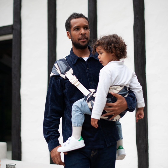 Mama Hangs - Carry & Walk Jacquard