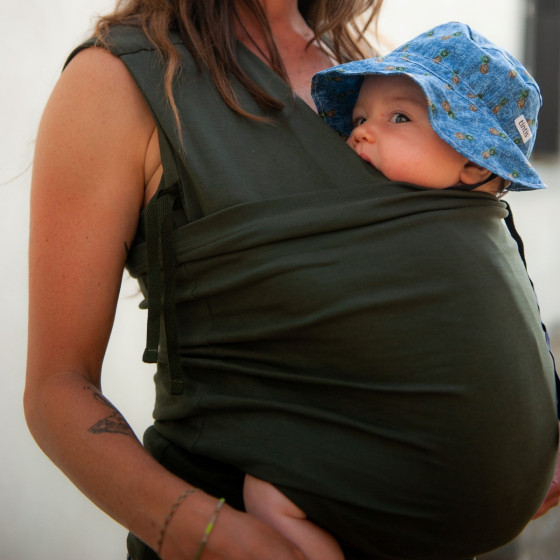 Mama Hangs - Carry & Pack baby carrier