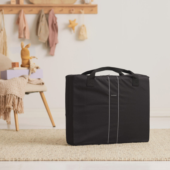 BabyBjörn Pack Lit parapluie Light Noir et Drap housse