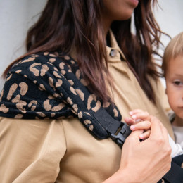 Mama Hangs - Carry & Walk Jacquard - Aide au Portage - Black Leopard