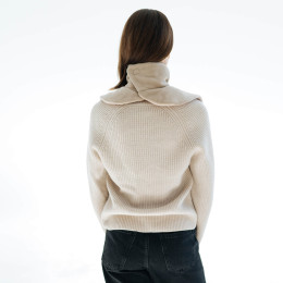 Love and Carry Neck Cover - Beige