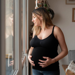 Mama Hangs - From Bump to Baby  2-in-1 skin-to-skin and pregnancy belly band - Black