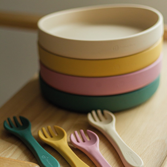 Petite&Mars - Take&Match - Assiette ronde en silicone avec ventouse Petite & Mars