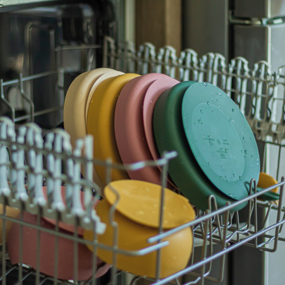 Petite&Mars - Take&Match - Assiette ronde en silicone avec ventouse Petite & Mars