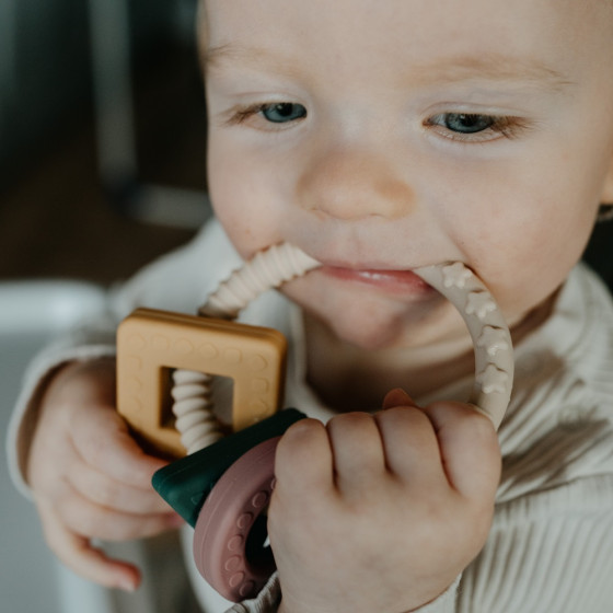 Petite&Mars  - Silicone teether Figures 0m+