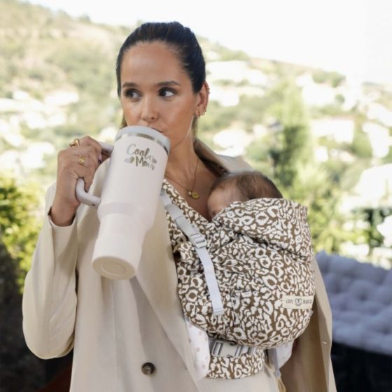 Love Radius Hoodiecarrier 2Sweet Sauvage Love Radius